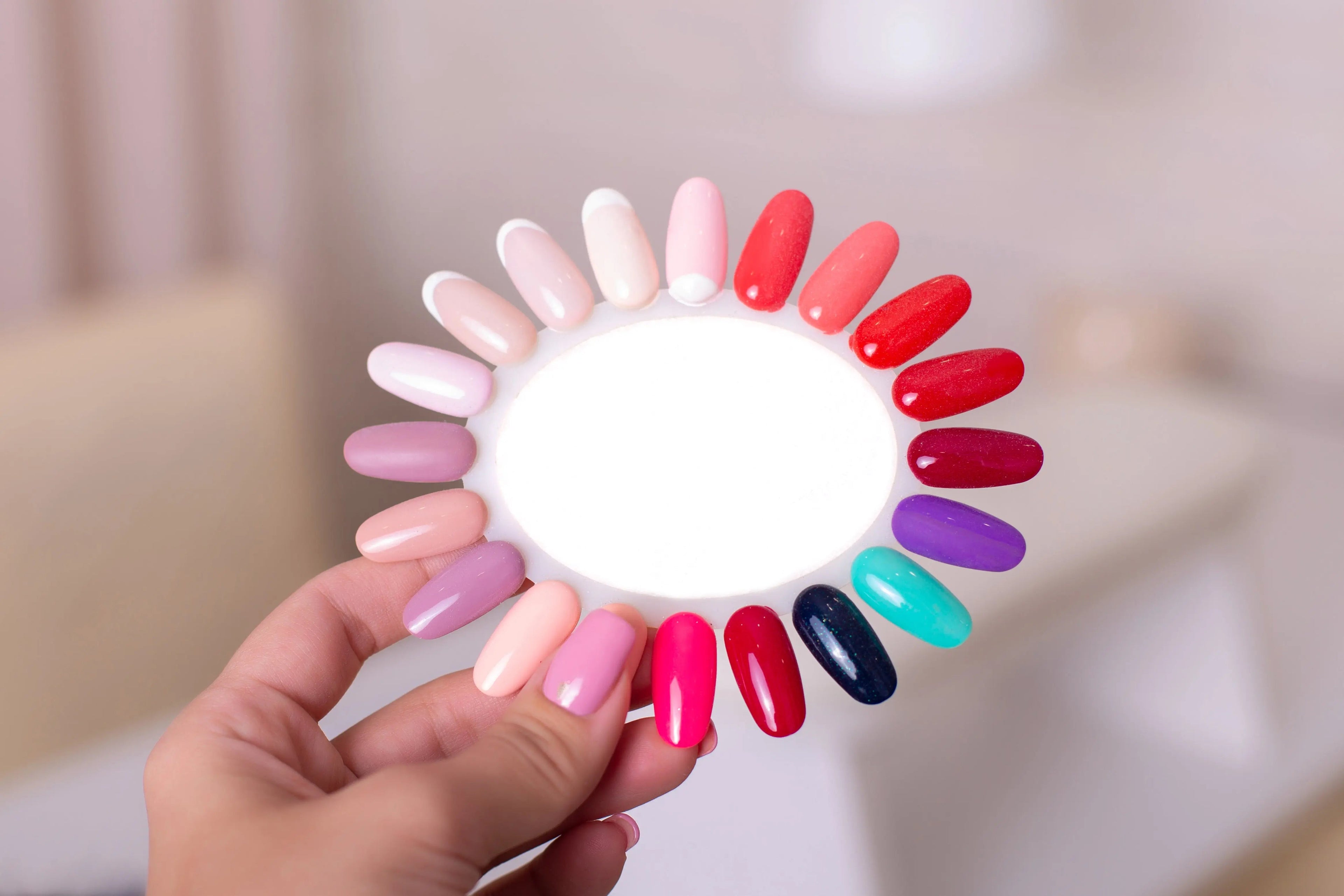 Manicure (gel polish) - PE Cosmetics