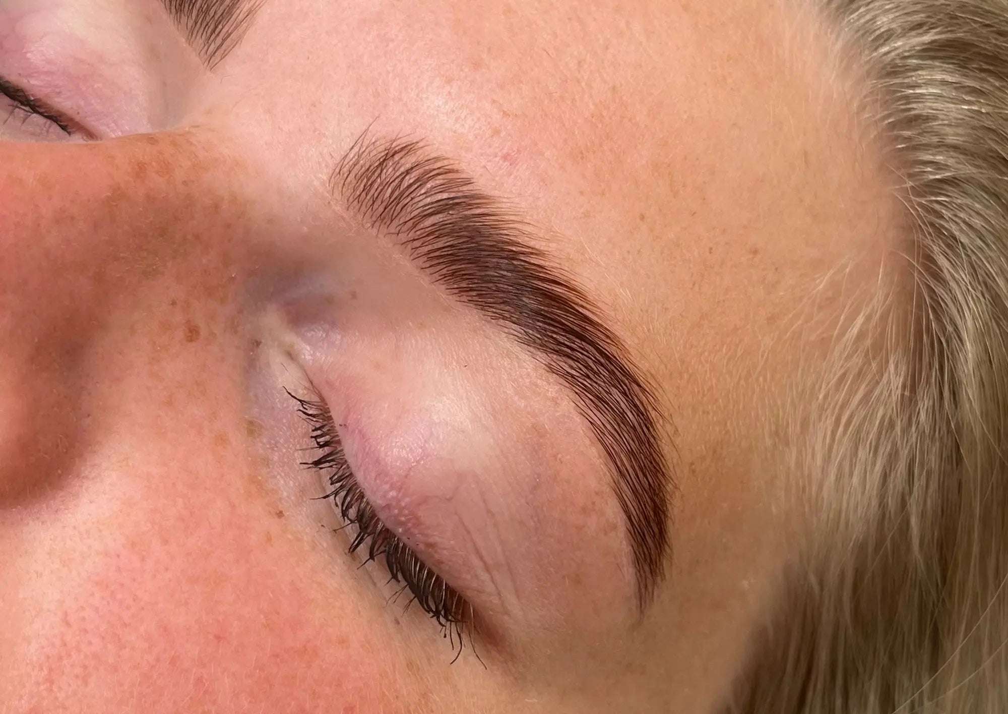 Brow Lamination - Nijmegen - PE Cosmetics