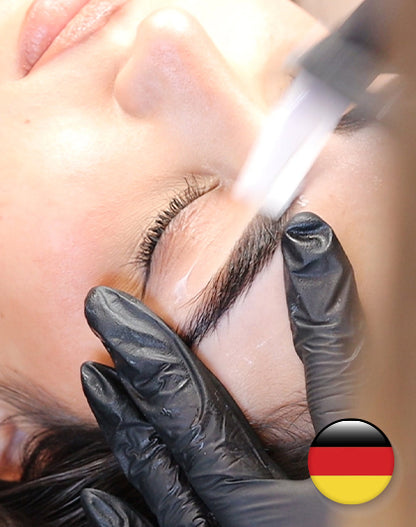 تدريب عبر الإنترنت على تصفيف الحواجب - الألمانية (التخطيط والشمع)