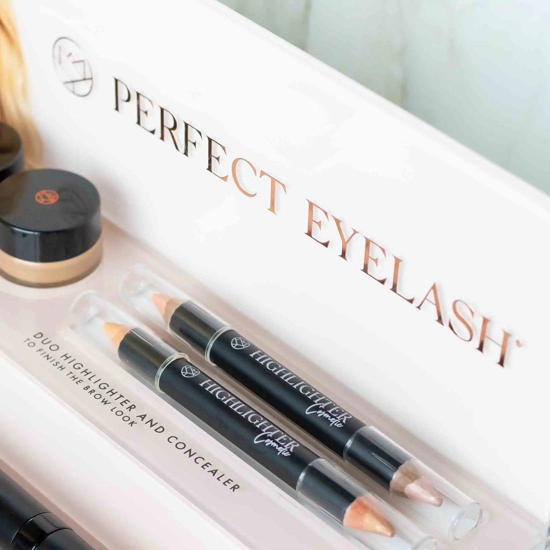 Brow Display incl. Kit - PE Cosmetics